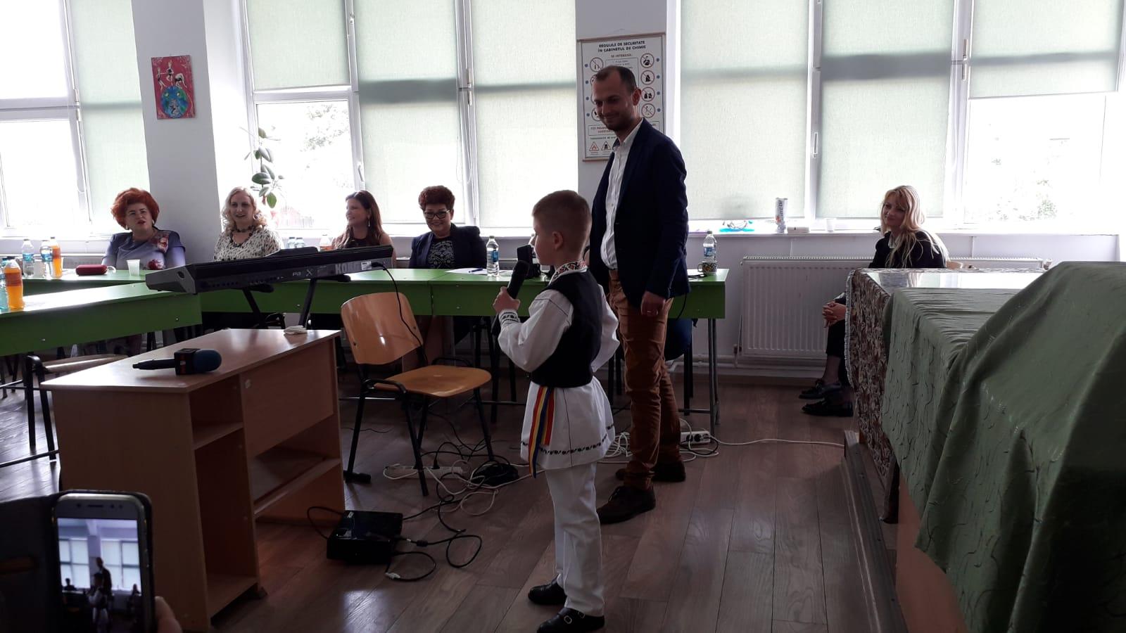 Scoala si Comunitatea